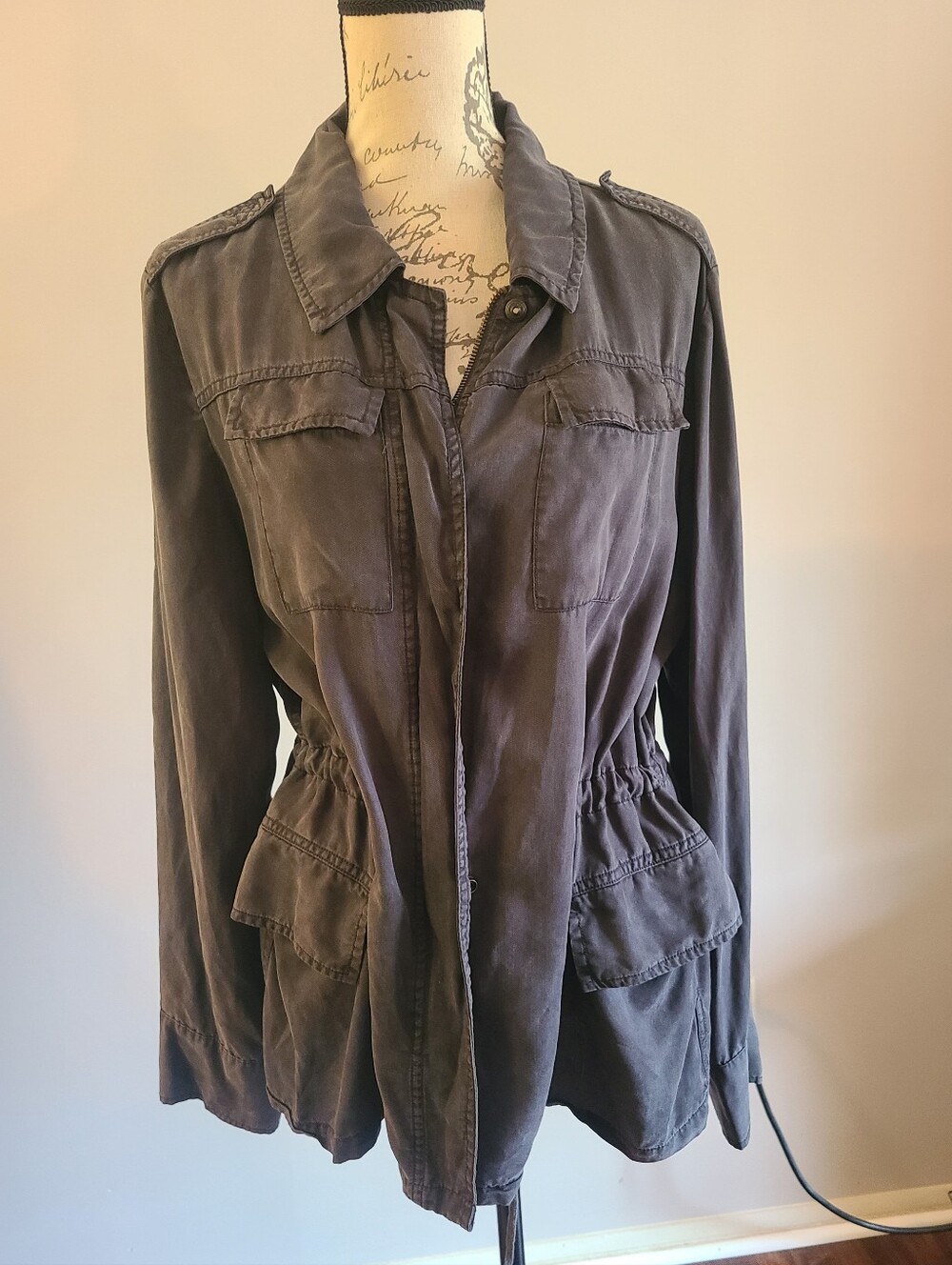 Women’s Utility Jacket in Dark Gray — Vintage Y2K Velvet Heart